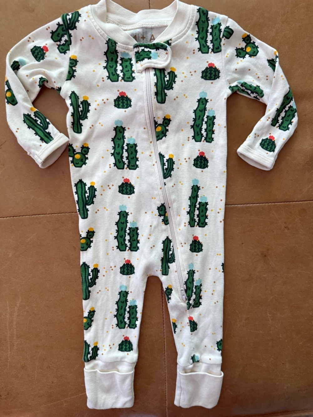 ❤️$10 FLASH SALE❤️Monica + Andy Cactus Footie 0-3M